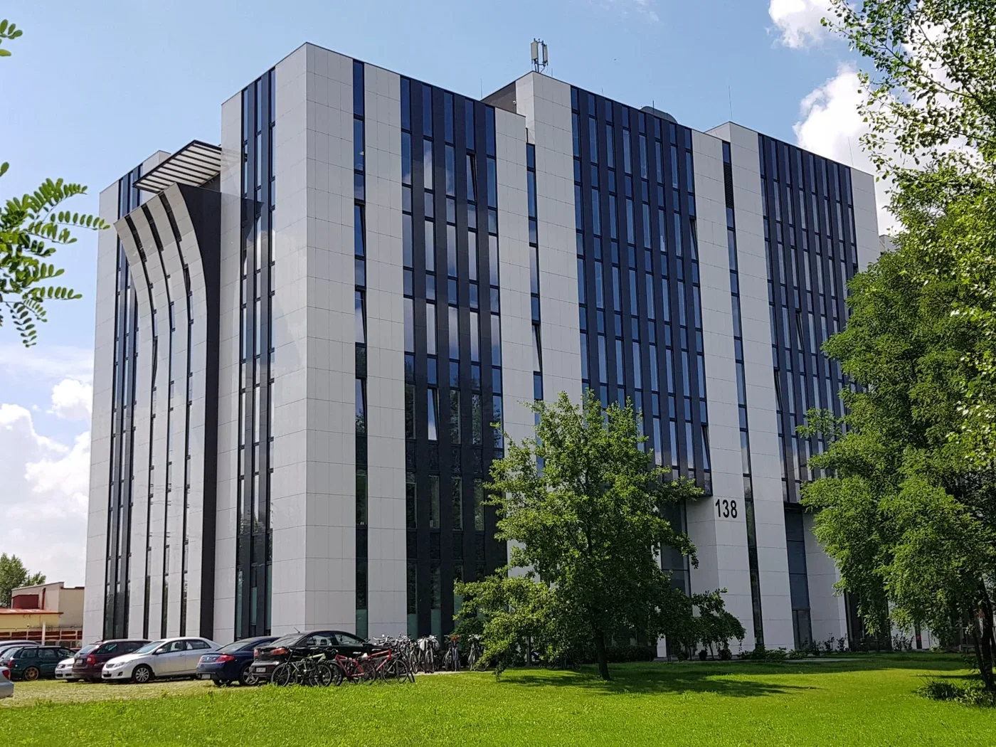 Budynek biurowy przy ul. Strzegomskiej 138 we Wrocławiu